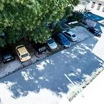 Apartment Little Violet - Balcony & Free Parking