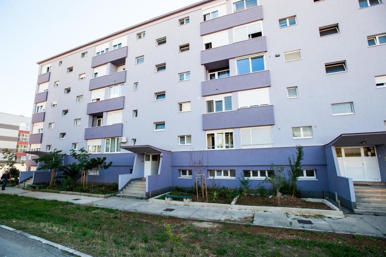Apartament Little Violet - Balcony & Free Parking